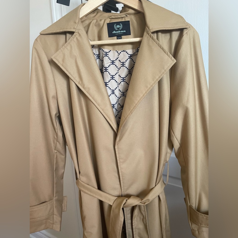 Ellandemm trench size S/M, never worn.
